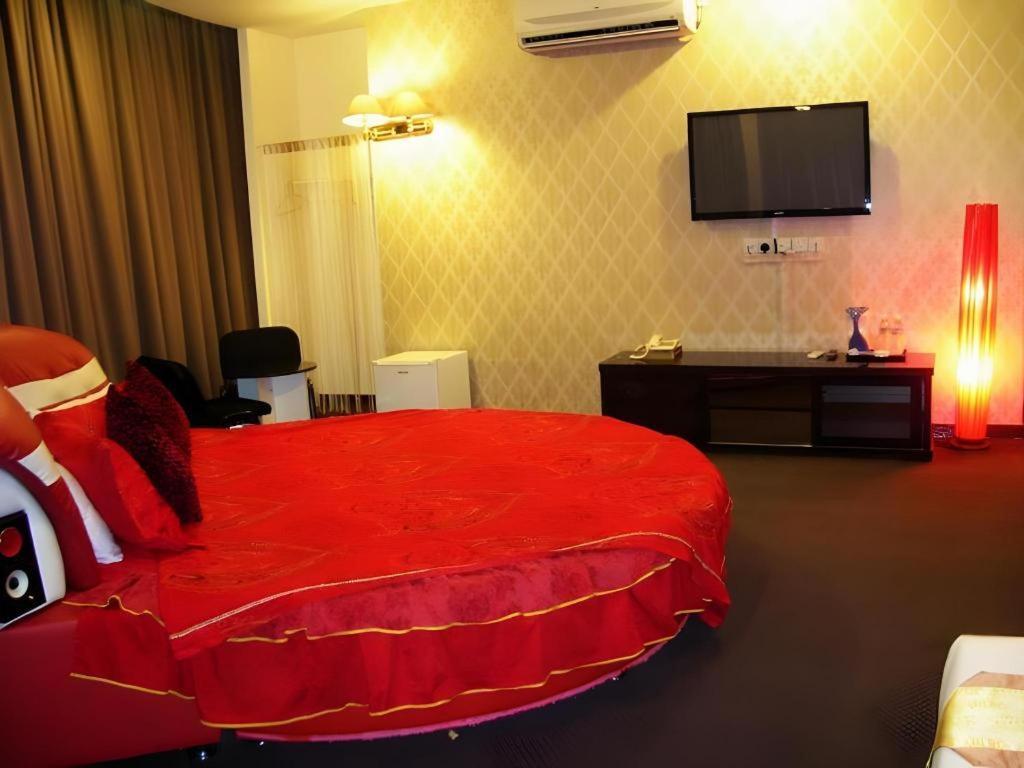 Paragon City Hotel Ίπο Εξωτερικό φωτογραφία