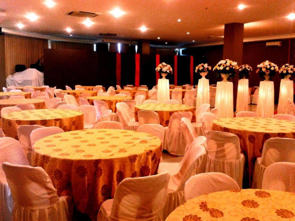 Paragon City Hotel Ίπο Εξωτερικό φωτογραφία